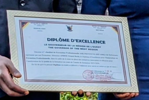 Diplôme d’excellence décerné à ASK Institute pour l’innovation en formation professionnelle.